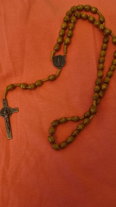 Różaniec św Benedykta