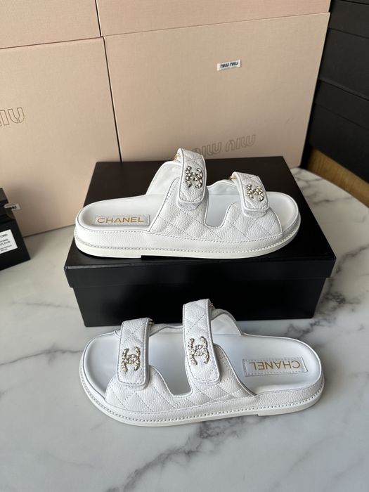 Koapki Chanel White Leather