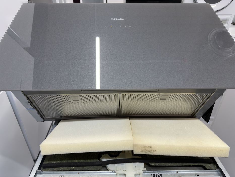 Витяжка фірми MIELE DA 9092 W
