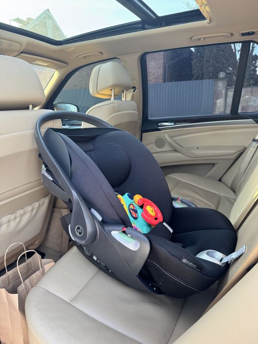 Cybex Cloud T i-Size  Sepia Black.