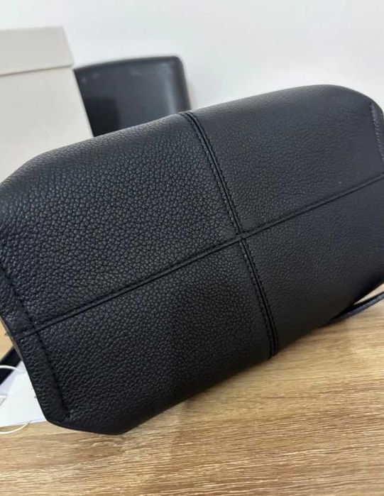 Nowa czarna mała neuf mini chmurka do ręki z paskiem ala Polene