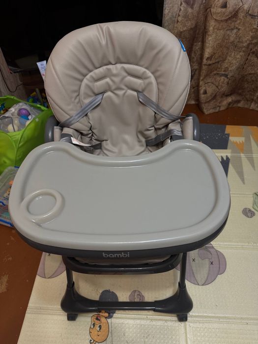 Продам Стільчик для годування Bambi M 3233L