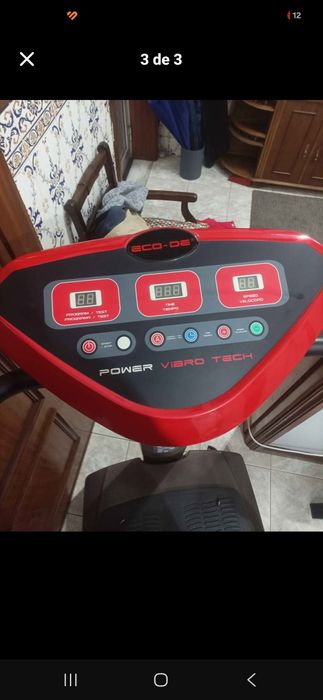 Máquina de Vibração Fitness / Plataforma Vibratória com PegasPreço: 60€