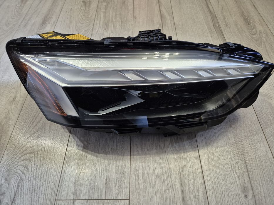Фара права Audi A5 8W6 Laser 2021-2024 USA
