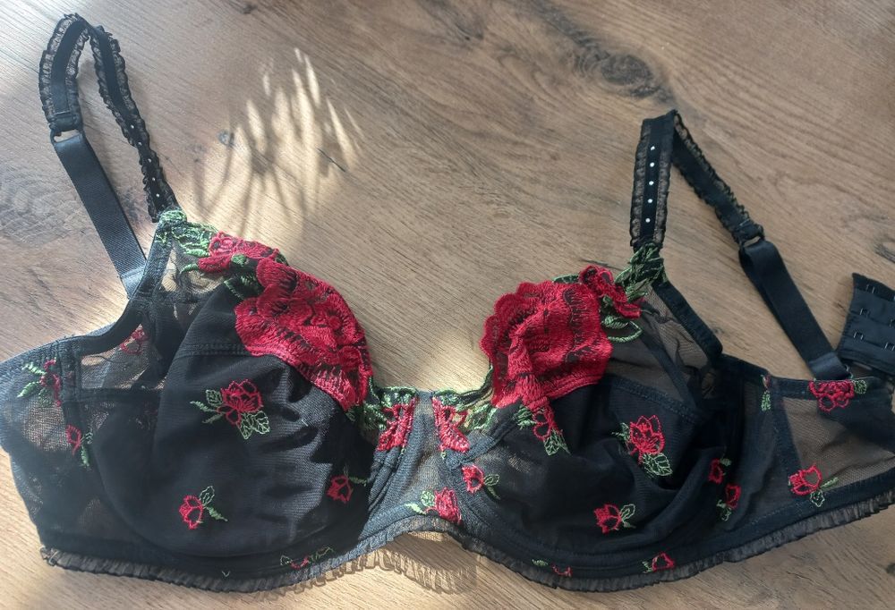 Biustonosz ,stanik 85D cienki sexy