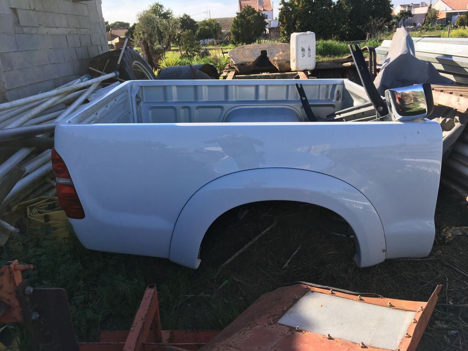 Toyota Hilux Trial (cabine e meia) vendo só o conjunto.