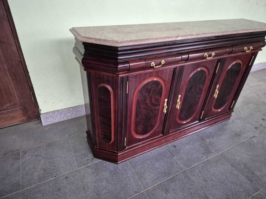 Consola de entrada com pedra trabalhada em madeira maciça