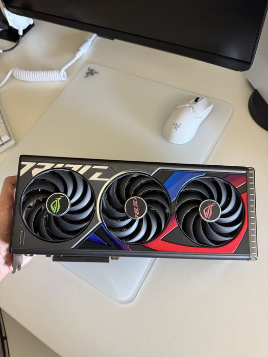 Asus Rog Strix GeForce Rtx 4070 Ti Oc 12gb
