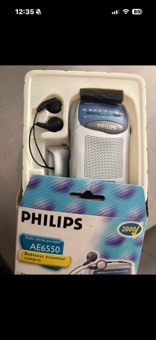 Rádio portátil Philips + fones + estojo de fones