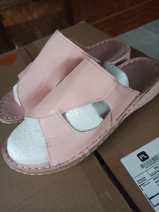 Piękne damskie buty na lato.