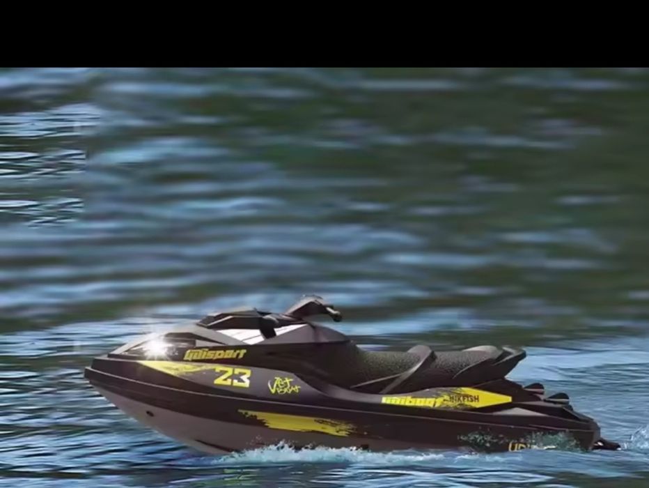 Lancha telecomandada.