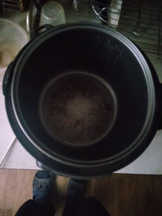 Продам мультиварку.