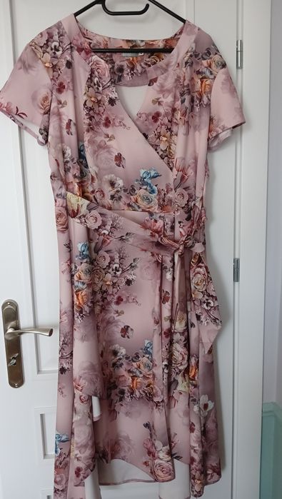 Elegancka sukienka 46-48