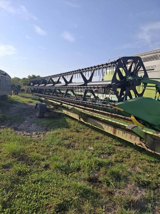John Deere flex  630 class