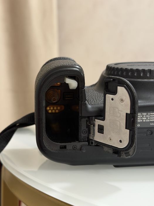 Canon 6d mark 2 у супер стані
