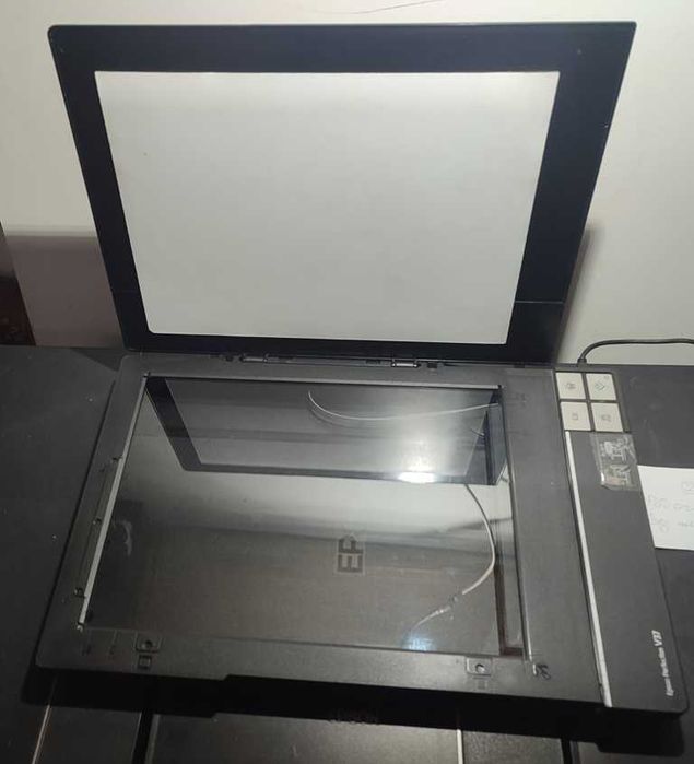 Сканер Epson Perfection V37