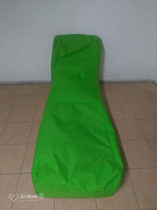 Puff verde grande em bom estado