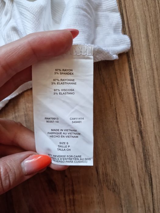 Asymetryczna bluzka na naramkach ciążowa Jessica Simpson maternity S