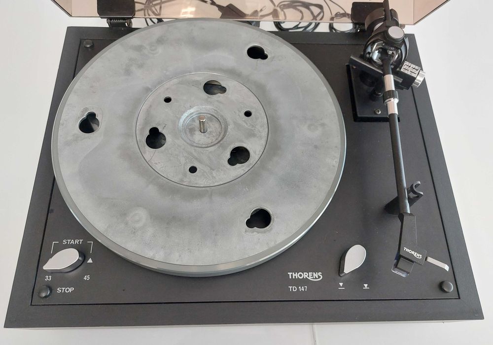 Проигрыватель винила Thorens TD 147 (+Audio Technica AT 120E original)