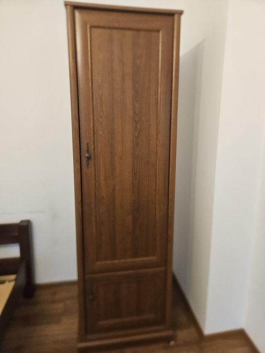 Zestaw mebli szafa komoda słupek