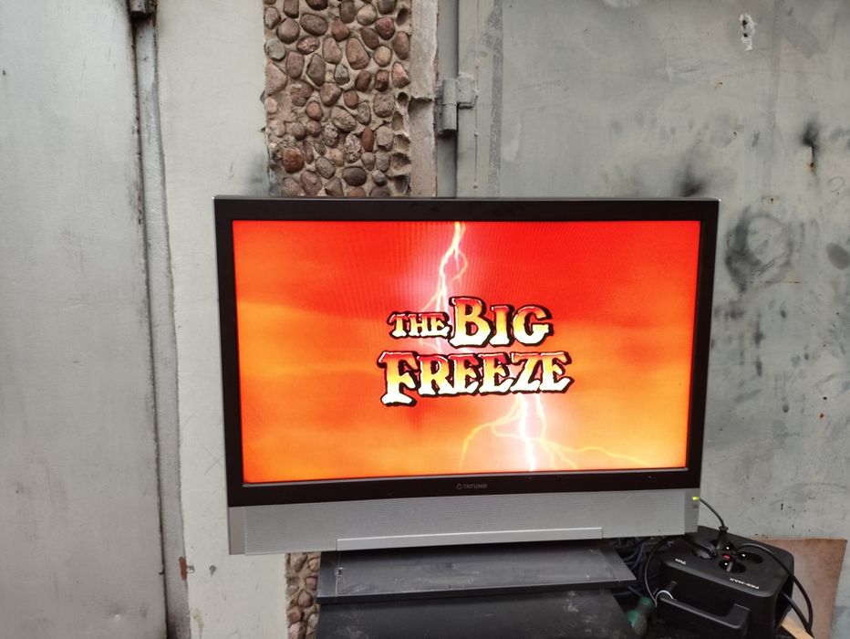 Telewizor TATUNG 32''