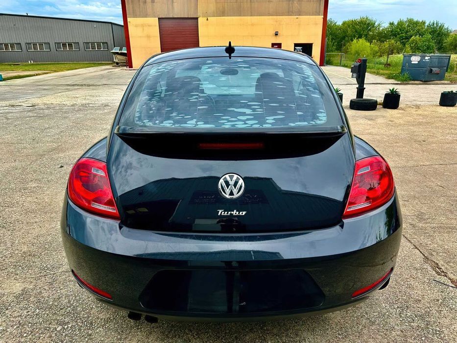 Volkswagen Beetle Classic      2016