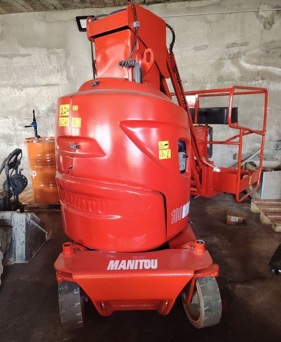 Plataforma elevatória Eléctrica Manitou VJR100