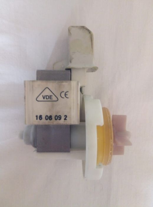 Насос , помпа пральної машини Miele 06239560