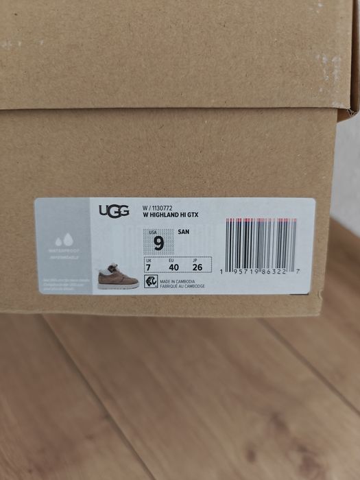 UGG rozm 40 highland hi gtx