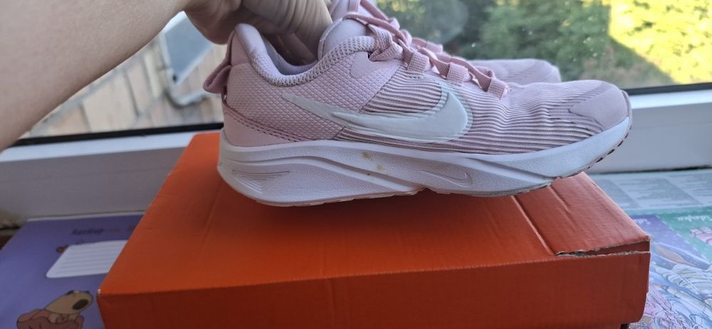 Дитячі кросівки Nike Star Runner 4 для дівчинки
