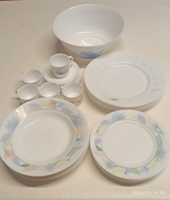 Pratos + saladeira + chaves de café de pirex da Arcopol