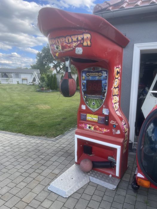 Automat zarobkowy comboboxer kalkomat