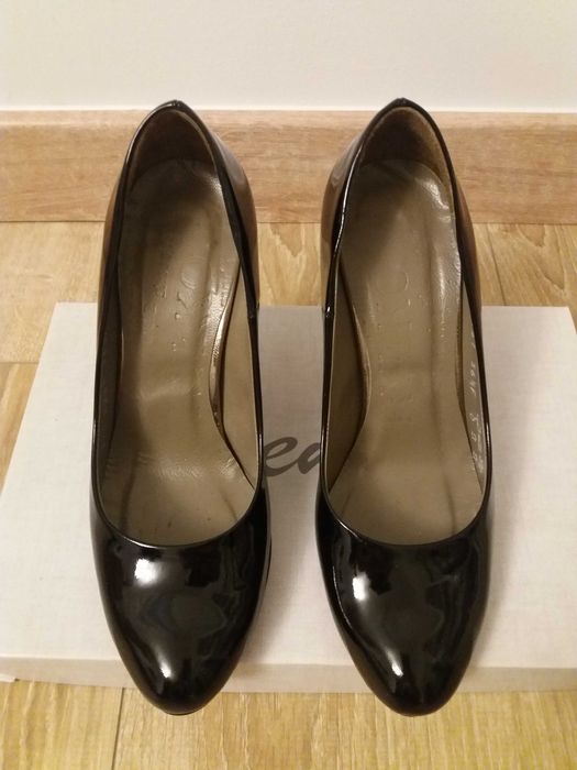 Skórzane czarne szpilki na obcasie RYŁKO rozmiar 36,5