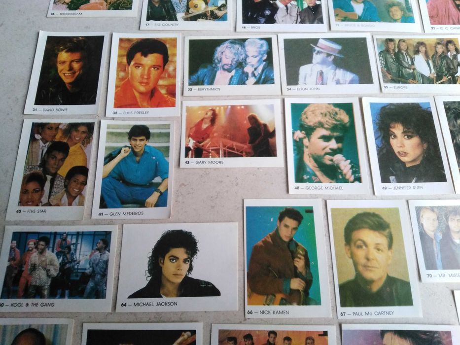Cromos Discos Douro 52 diferentes+50 Saquetas Fechadas Cantores/Bandas