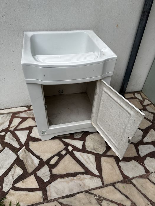 Tanque roupa em plastico - usado