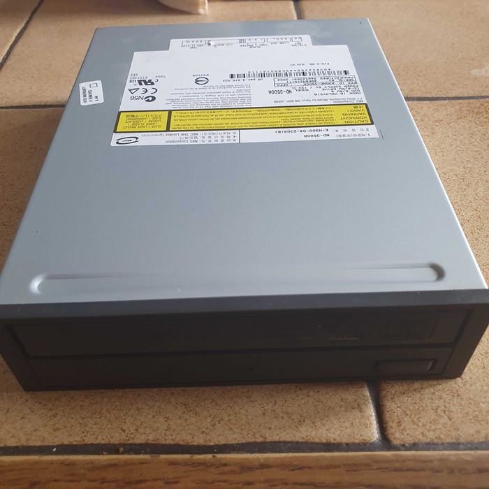 Nagrywarka CD i DVD firmy NEC