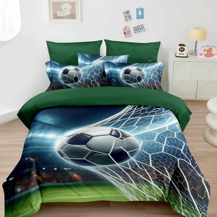 Komplet  poscieli 160/200 z motywem piłki