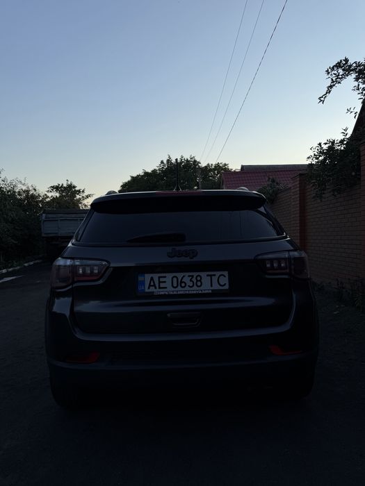 Продам Jeep Compass