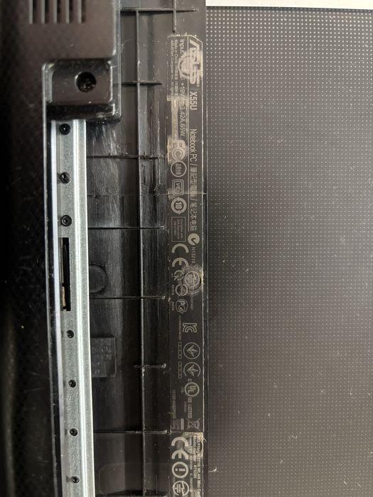 Portatil Asus X55U 15.6” 4GB RAM