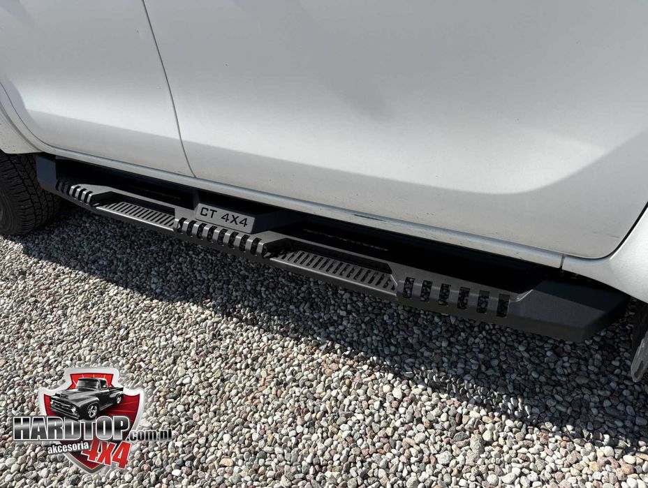 Progi Stopnie boczne Heavy Duty - Toyota Hilux 2015+