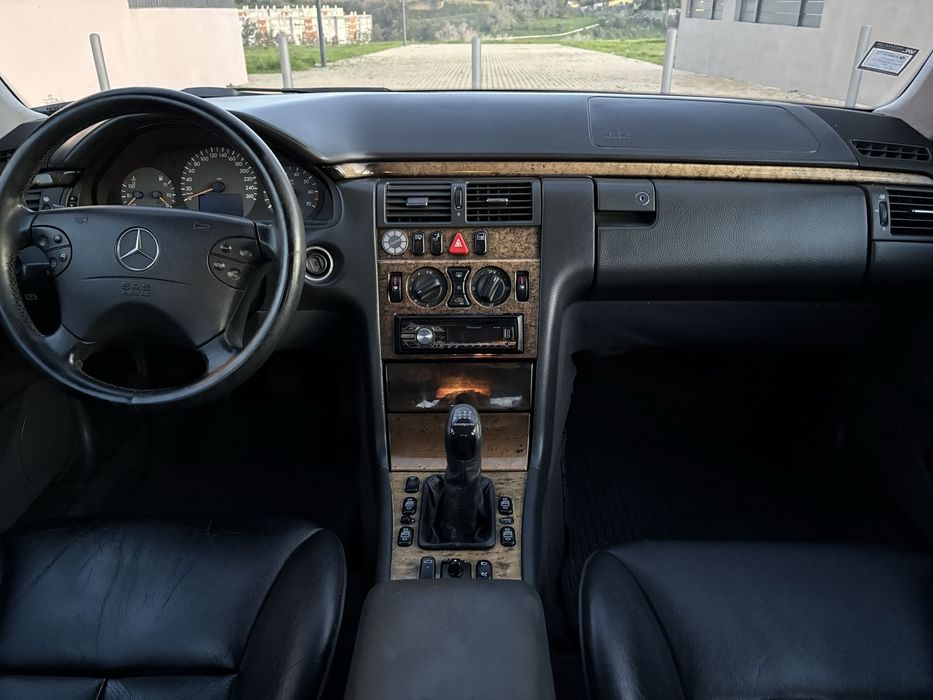 Mercedes-benz  E-240  Gasolina Avantgarde