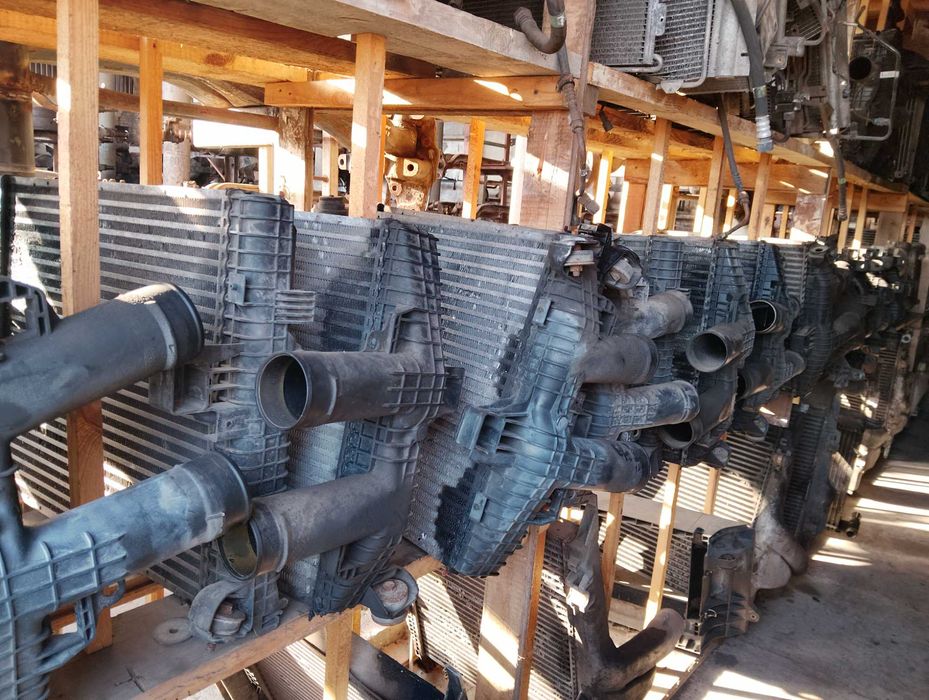 Радіатор, радіатор-інтеркулер б/в MAN, Mercedes