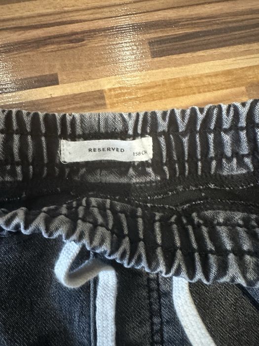 Джинси для хлопця фірми reserved. Стан нових.