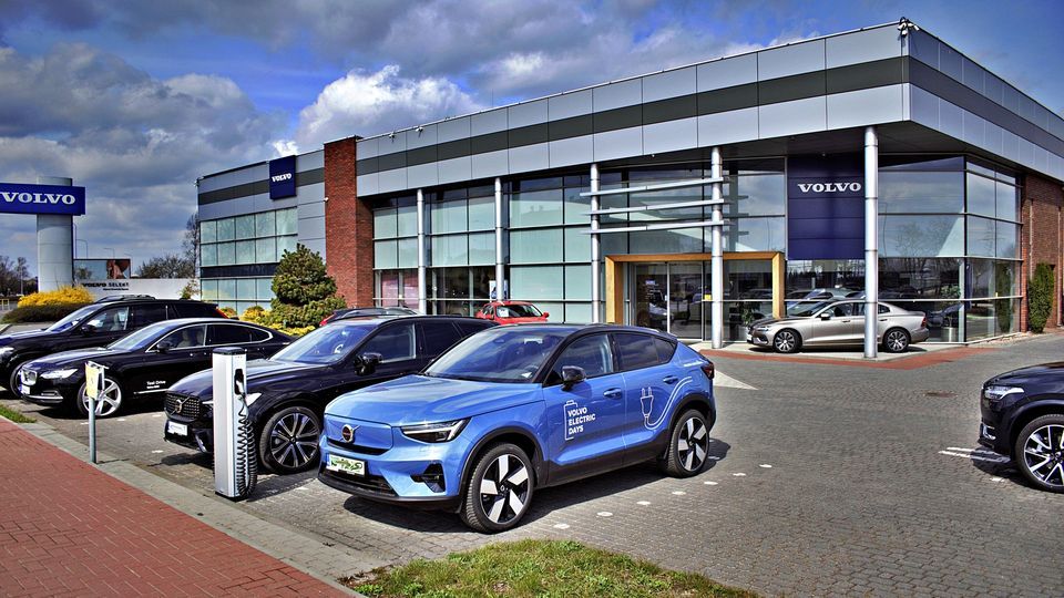 VOLVO CAR PŁOCK - SAMOCHODY UŻYWANE top banner