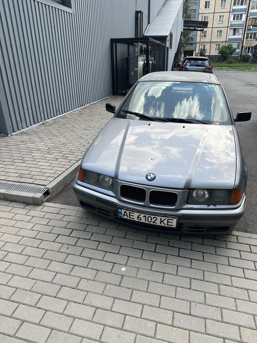 Продам бмв е36 срочно