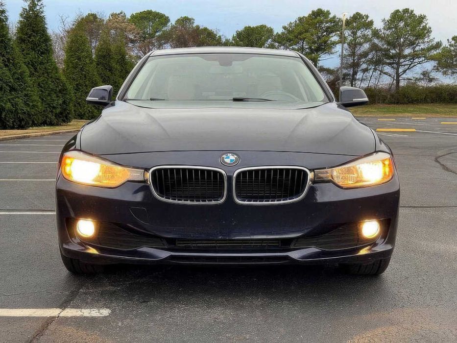 BMW 3 Series 320i      2014