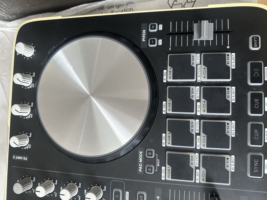 Reloop beatmix 4