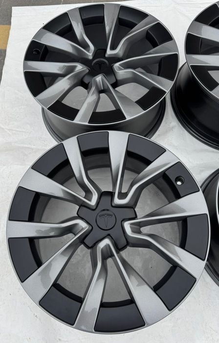 диски 19R Tesla model 3 highland