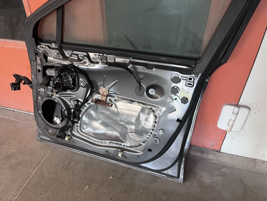 Праві дверки Ford Fusion Mk5 J5  передня/задня/ разборка