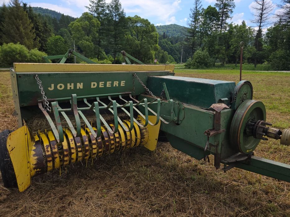 Prasa do kostek JOHN DEERE